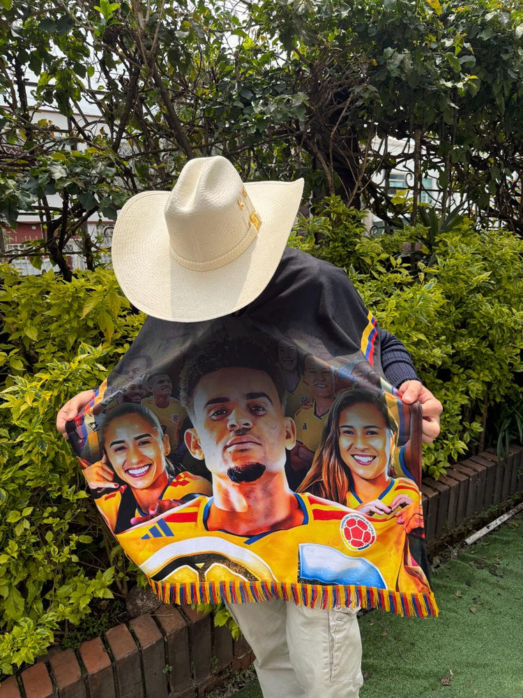 Poncho Tricolor de la Sele