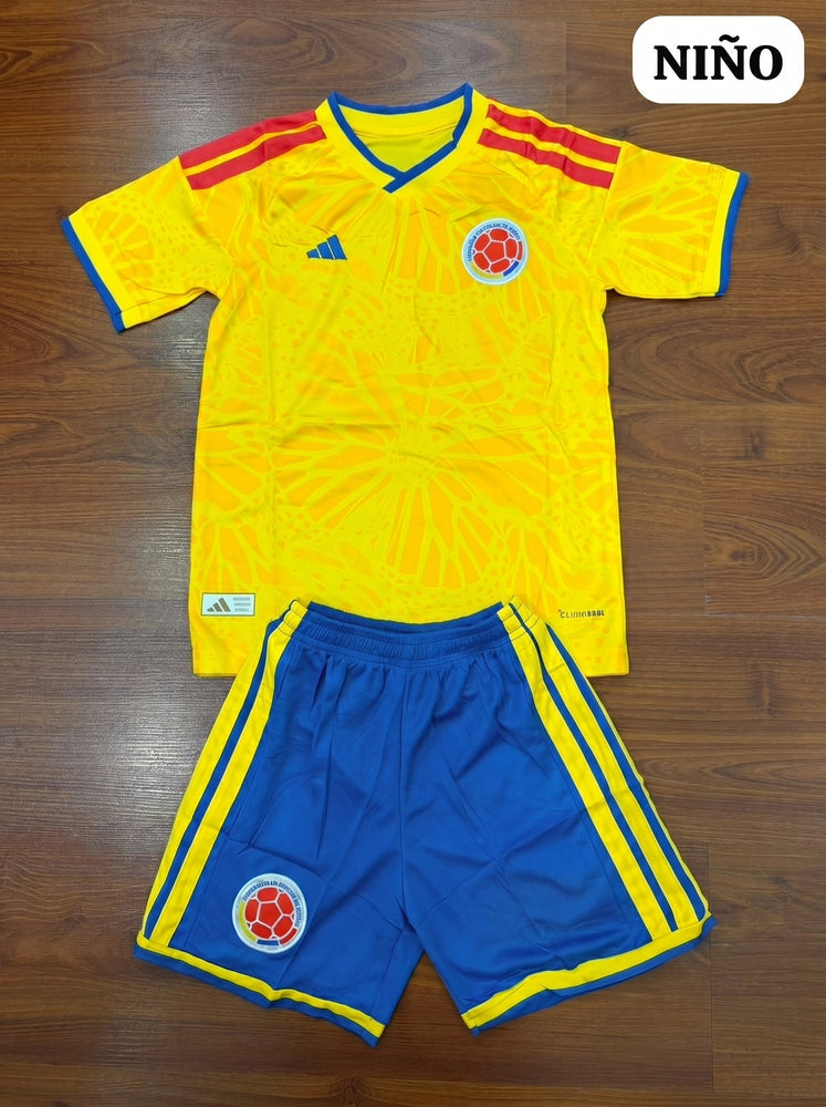 Conjunto de camiseta y pantalón corto de la Selección de Colombia para niños
